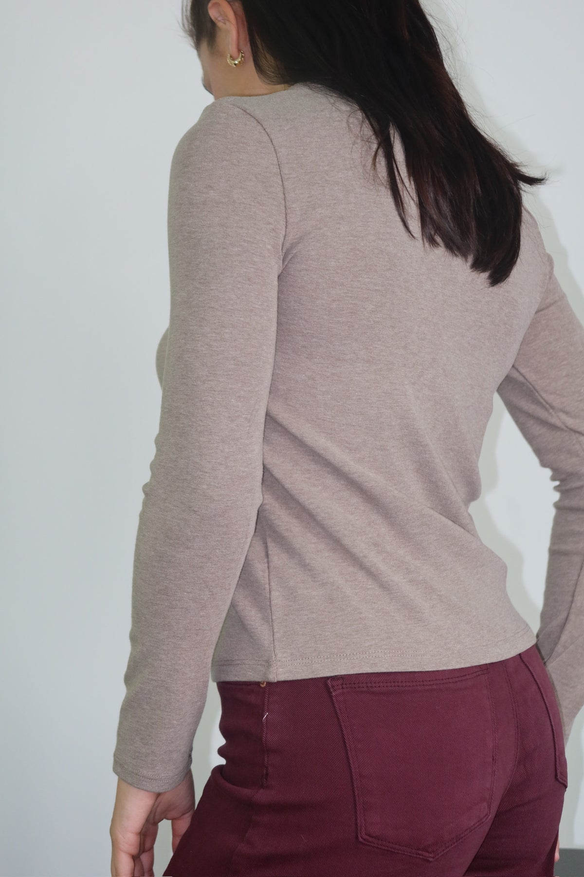 Maglia Pure Long beige vista di lato